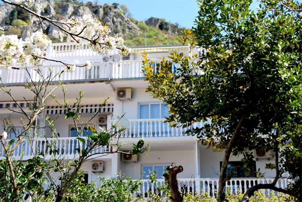 Villa Nikola Kentera Свети-Стефан Экстерьер фото